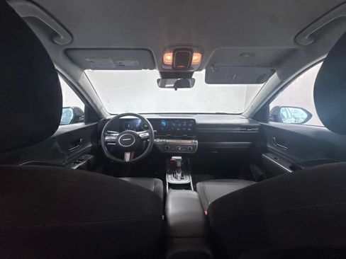 Used 2025 Hyundai Kona SE FWD image 18