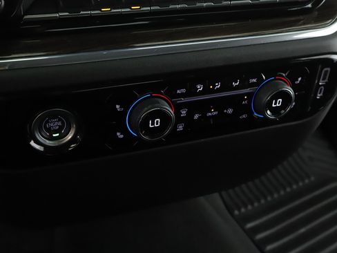 Used 2023 Chevrolet Silverado 1500 LT AWD/4WD image 17
