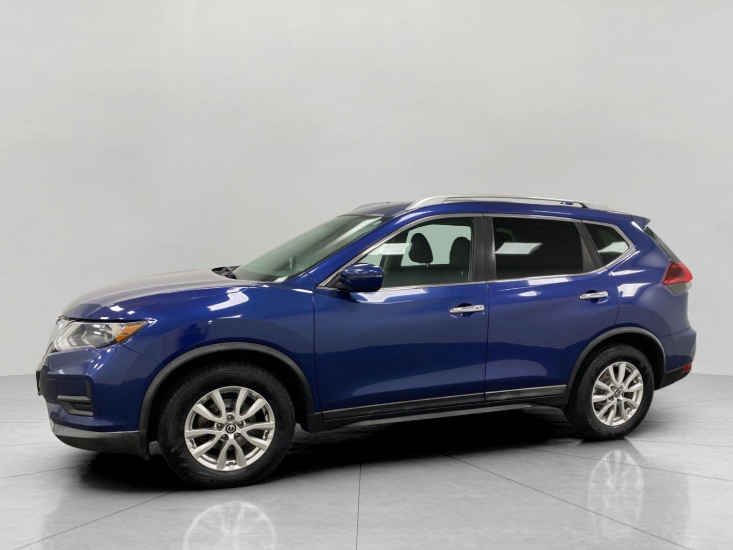Used 2018 Nissan Rogue SV FWD image 9