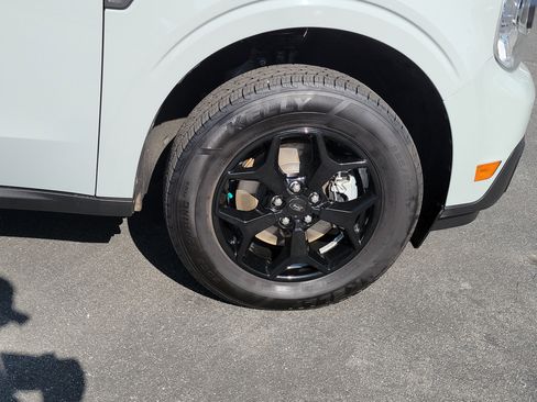 Certified 2022 Ford Maverick XLT w/ Equipment Group 300A Standard image 14