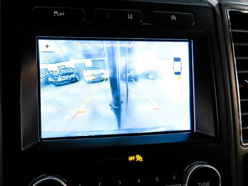 Used 2018 Ford Expedition Max XLT w/ Equipment Group 202A image 21