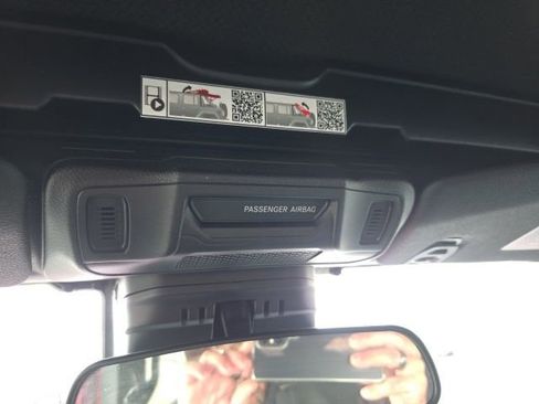 Used 2024 Jeep Wrangler Sport S image 28