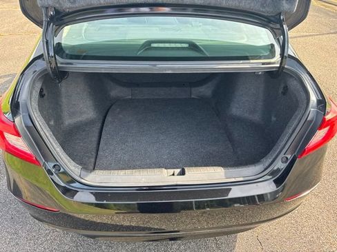 Used 2019 Honda Accord LX image 9