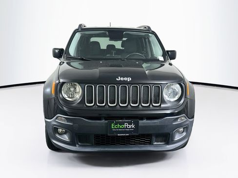 Used 2017 Jeep Renegade Latitude w/ Safety & Security Group (ALP) AWD/4WD image 2