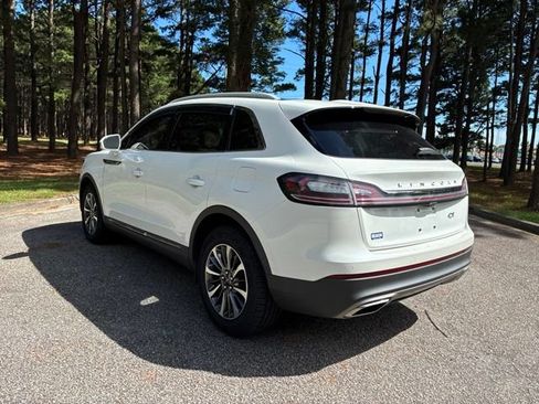 Certified 2022 Lincoln Nautilus Reserve FWD image 5