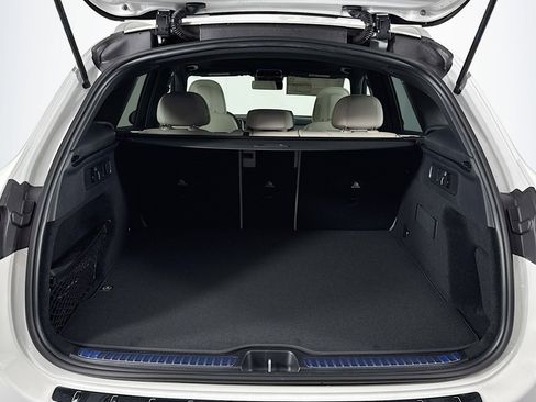 New 2026 Mercedes-Benz GLC 300 image 22