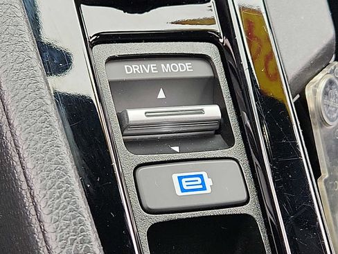 Used 2024 Honda Accord Sport image 25