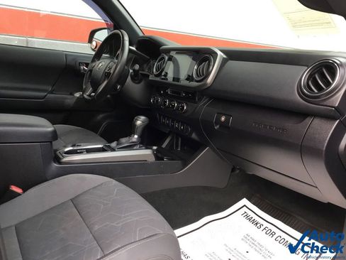 Used 2016 Toyota Tacoma TRD Sport w/ Premium & Technology Package image 46