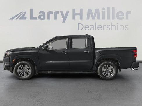 Used 2026 Nissan Frontier SV w/ All-Weather Content Package AWD/4WD image 3