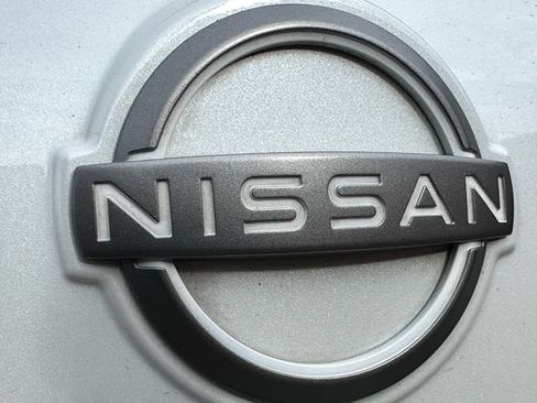 Used 2025 Nissan Rogue SV AWD/4WD image 10