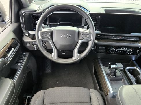 Used 2024 Chevrolet Silverado 1500 LT Trail Boss image 13