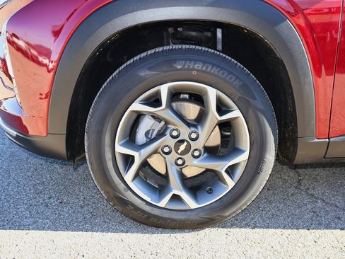 Certified 2024 Chevrolet Trax LT image 29