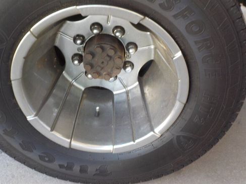 Used 2005 GMC Sierra 3500 SLE w/ Heavy-Duty Power Package image 10