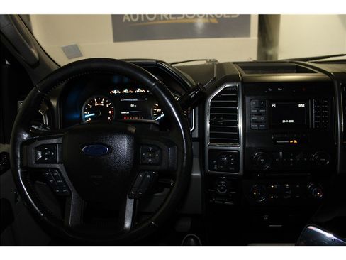 Used 2016 Ford F150 XLT w/ Trailer Tow Package image 31