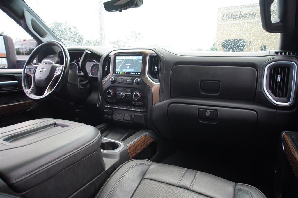 Used 2021 Chevrolet Silverado 3500 High Country w/ LPO, Hitch Package AWD/4WD image 15