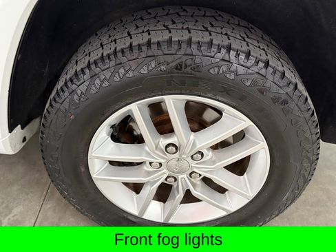 Used 2017 Jeep Grand Cherokee Overland image 11