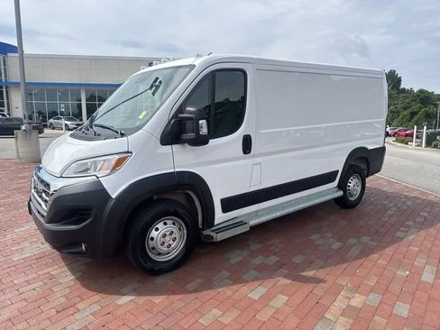 Used 2025 RAM ProMaster 2500 FWD image 32
