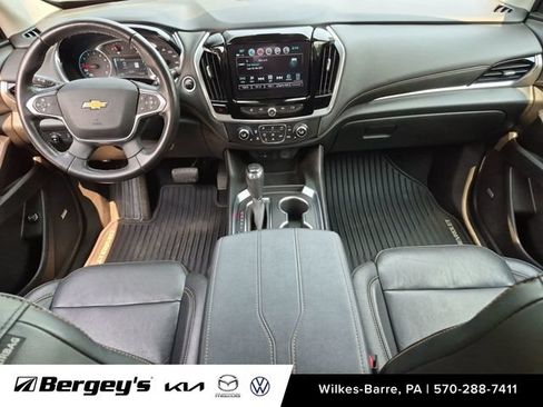 Used 2019 Chevrolet Traverse LT w/ LT Premium Package AWD/4WD image 29