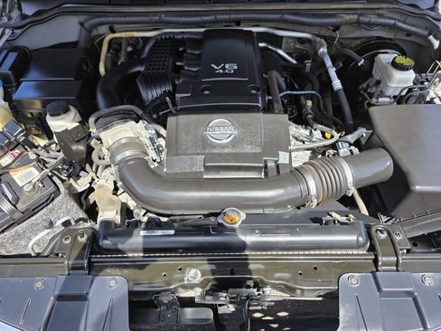 Used 2018 Nissan Frontier SV AWD/4WD image 33