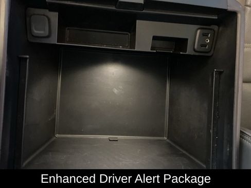 Used 2019 GMC Yukon XL Denali w/ Denali Ultimate Package AWD/4WD image 9