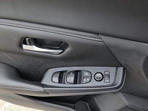 New 2025 Nissan Sentra SV w/ Trunk Package image 13