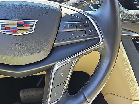 Certified 2019 Cadillac XT5 Premium Luxury w/ Driver Assist Package FWD image 24