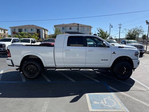 Used 2021 RAM 2500 Laramie w/ Night Edition AWD/4WD image 4