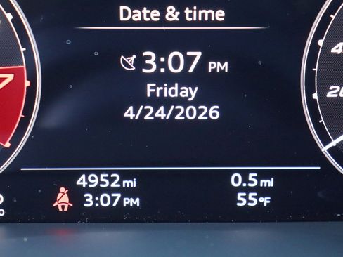 Used 2024 Audi RS Q8 AWD/4WD image 35