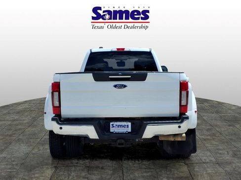 Used 2021 Ford F450 Lariat w/ Lariat Ultimate Package AWD/4WD image 4
