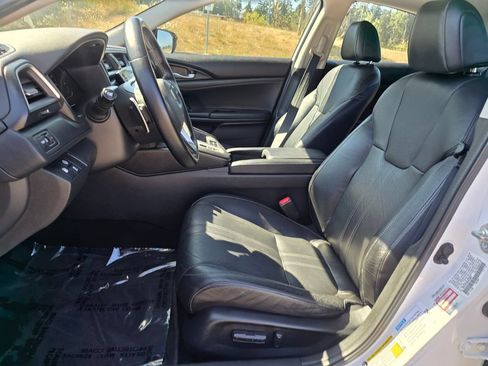 Used 2019 Honda Insight Touring image 12