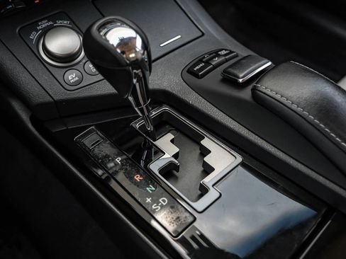 Used 2014 Lexus ES 300h w/ Luxury Package w/Bamboo Trim FWD image 23
