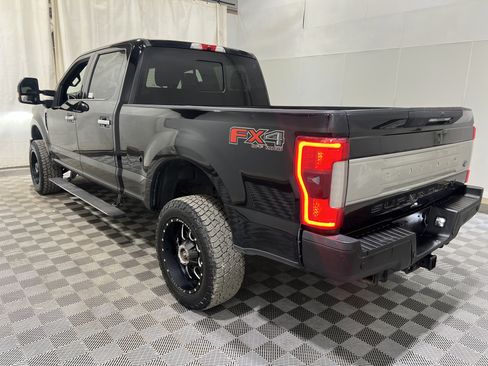 Used 2017 Ford F250 Platinum w/ Platinum Ultimate Package AWD/4WD image 2