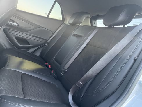 Used 2021 Buick Encore Preferred image 13