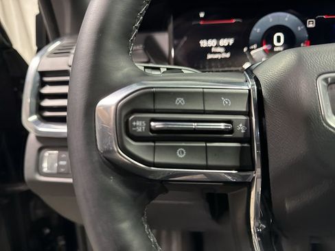 Used 2025 GMC Acadia Elevation image 27