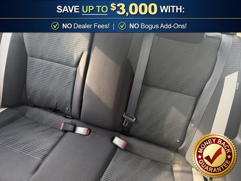 Used 2021 Nissan Versa SV FWD image 21