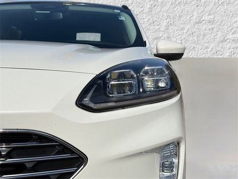 Used 2021 Ford Escape Titanium w/ Titanium Elite Package image 9