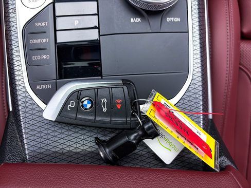 Used 2023 BMW 330i Sedan w/ M Sport Package RWD image 29