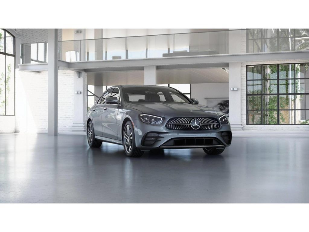 Used 2023 Mercedes-Benz E 350 4MATIC Sedan image 10