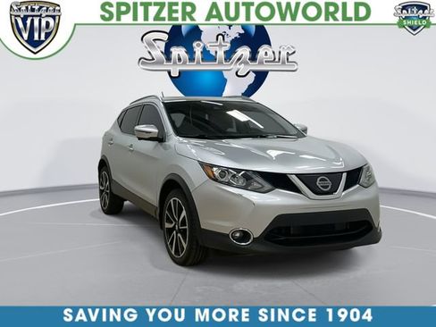 Used 2018 Nissan Rogue Sport SL w/ SL Premium Package AWD/4WD image 2