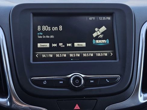 Used 2018 Chevrolet Equinox LT image 17