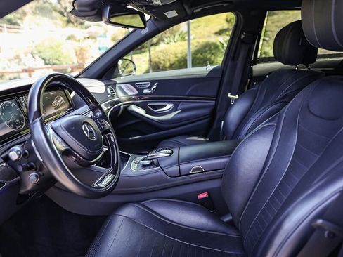 Used 2016 Mercedes-Benz S 550 Sedan image 25