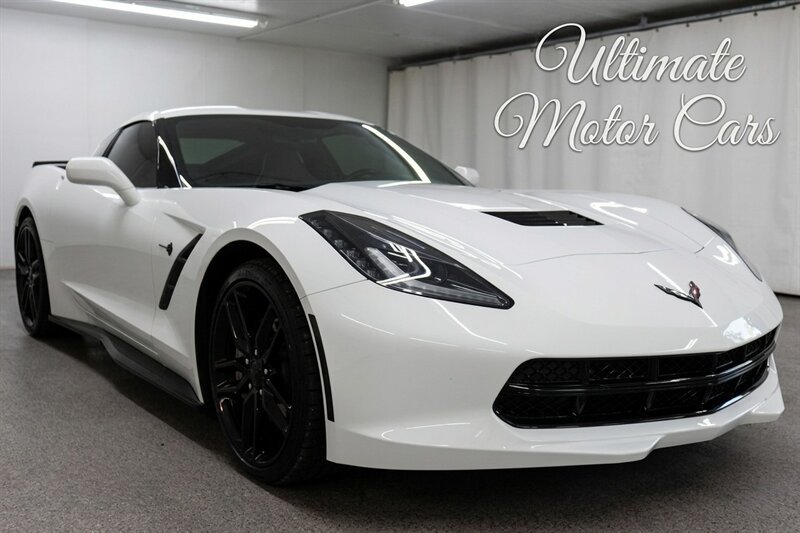 Used 2019 Chevrolet Corvette Stingray Coupe w/ Carbon Flash Badge Package RWD image 1