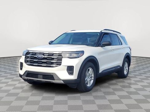 New 2026 Ford Explorer Active image 2