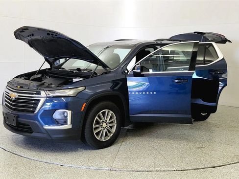 Used 2023 Chevrolet Traverse LT FWD image 10
