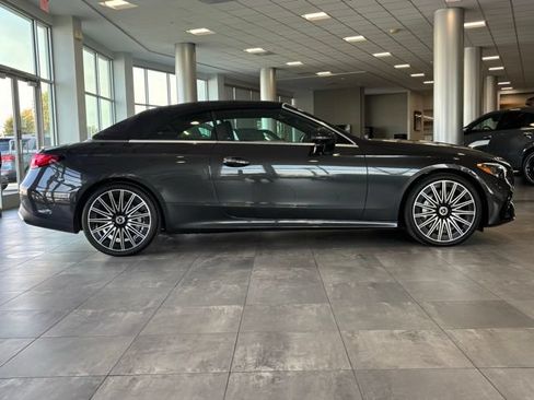 Certified 2026 Mercedes-Benz CLE 450 4MATIC Cabriolet image 32