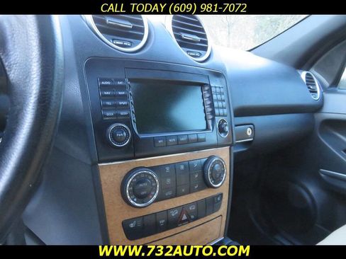 Used 2008 Mercedes-Benz ML 350 ML 350 AWD 4MATIC 4dr SUV w/ Edition Pkg image 11