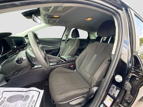 Used 2023 Hyundai Elantra SEL FWD image 23