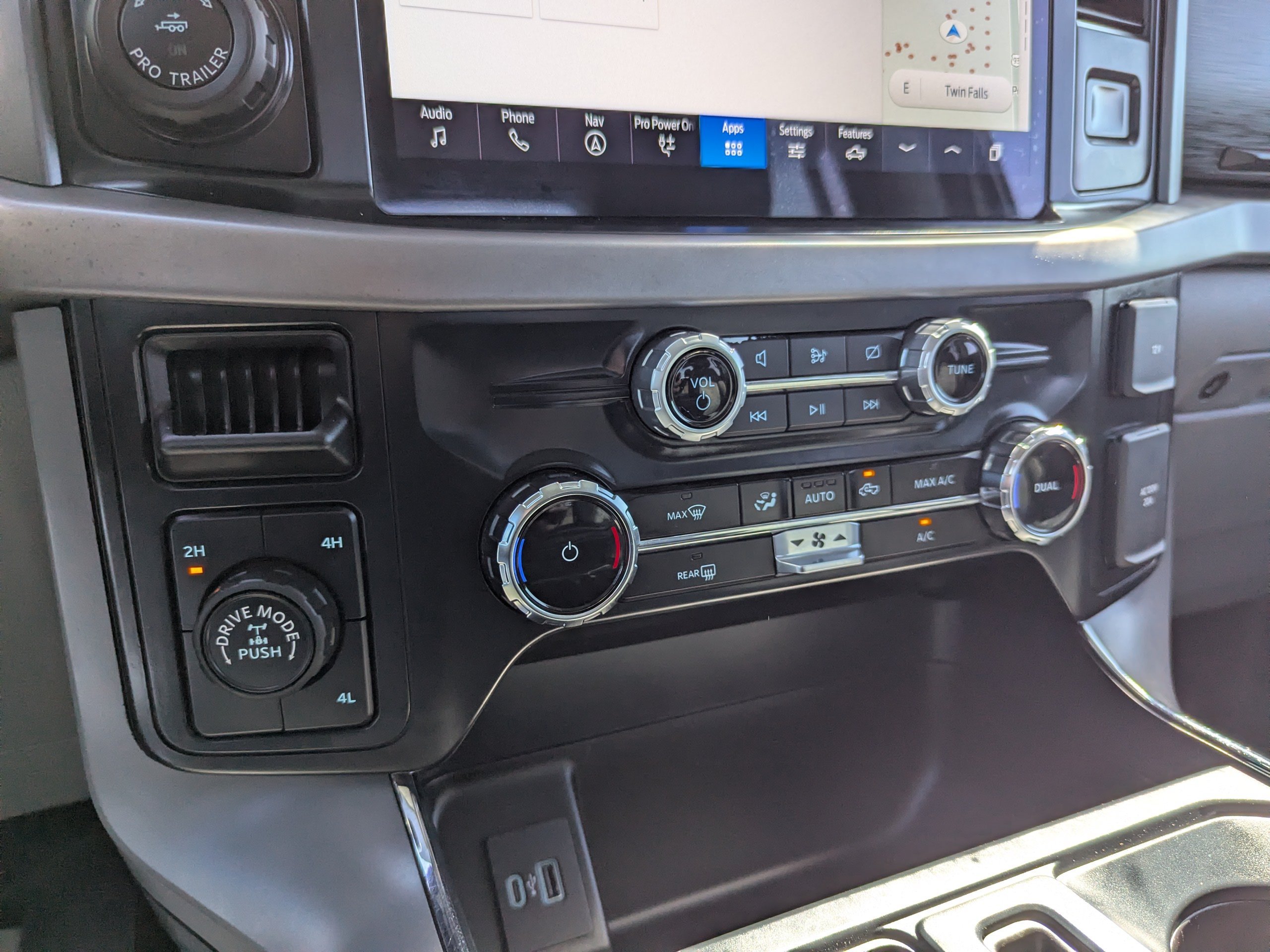 Used 2024 Ford F150 XLT w/ Mobile Office Package AWD/4WD image 25
