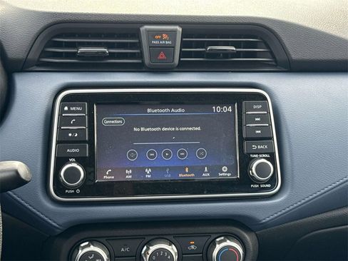 Used 2023 Nissan Versa SV image 14