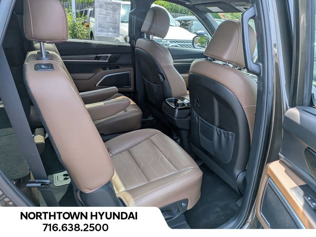 Used 2022 Kia Telluride SX w/ SX Prestige Package AWD/4WD image 39